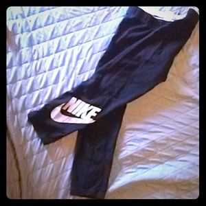 Women's Nike Capri